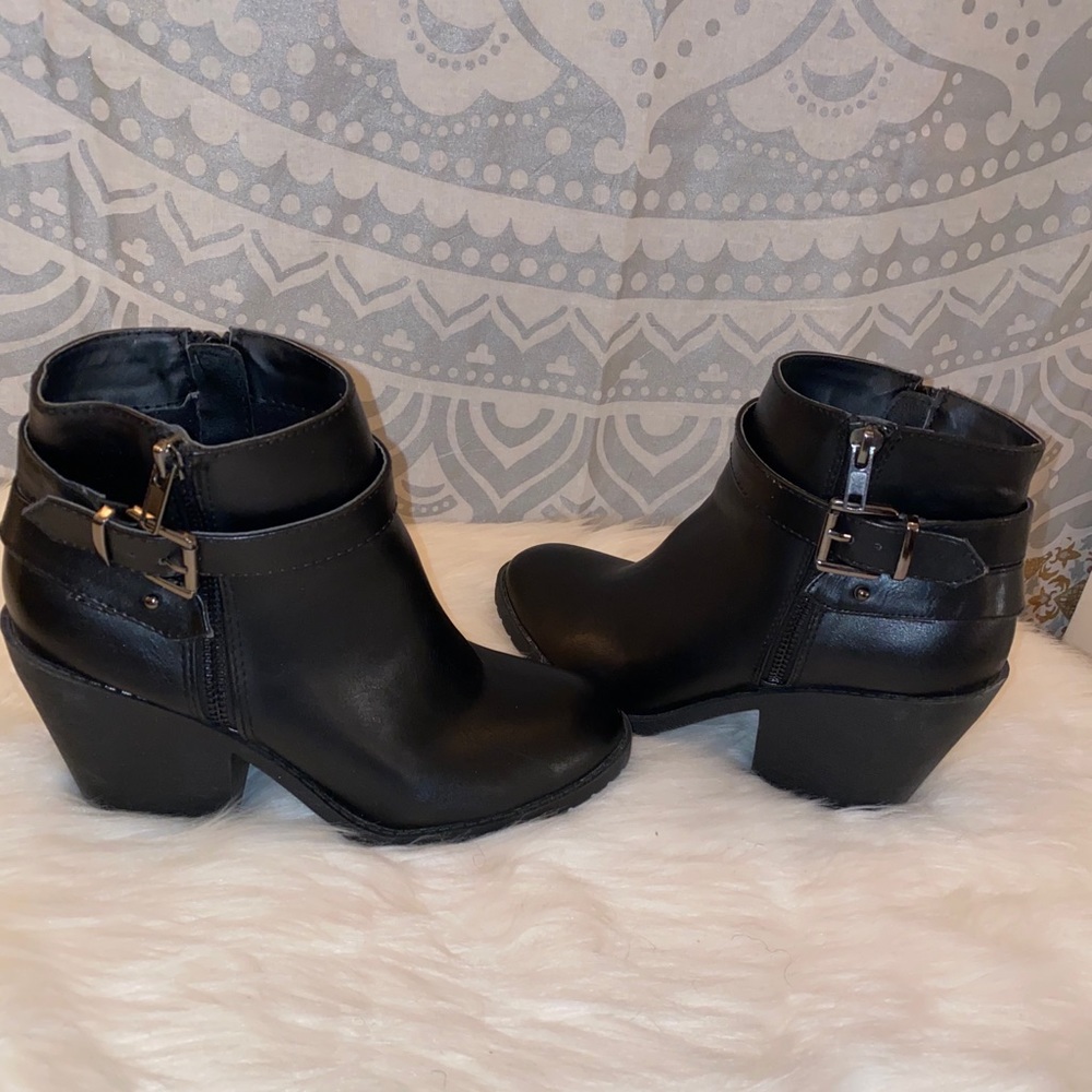 Ankle booties